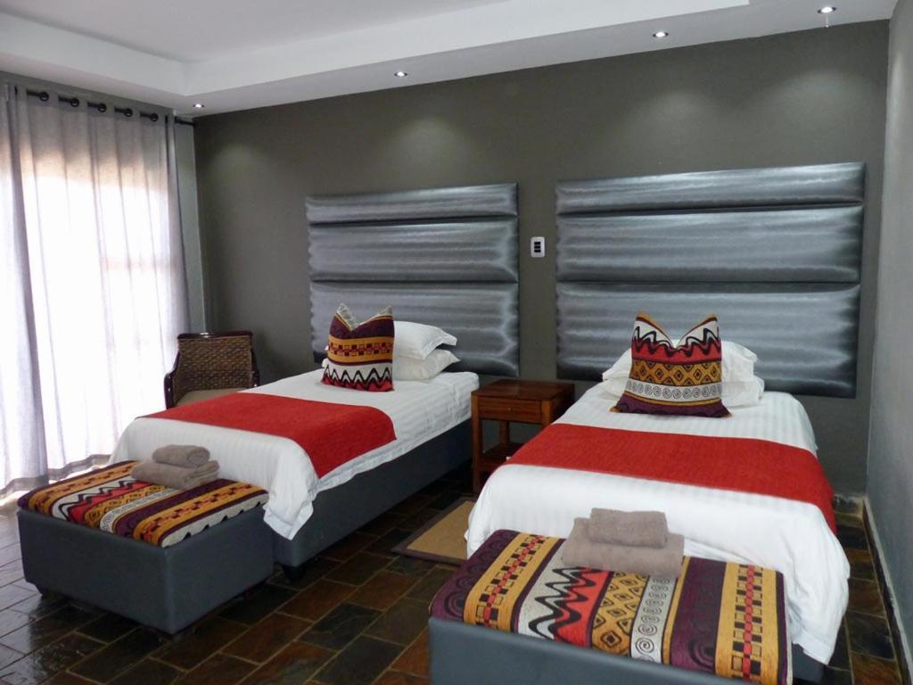 Opuwo Country Lodge Zewnętrze zdjęcie